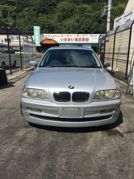 BMW 320i 平成11年式の画像