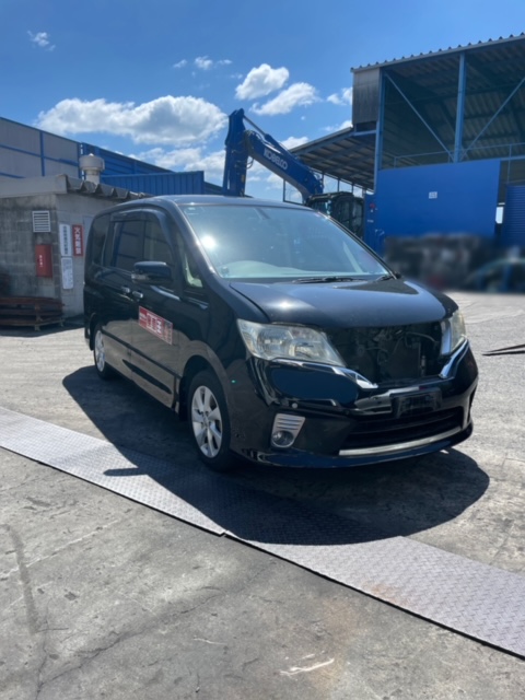【廃車買取情報】セレナ　引取依頼の画像