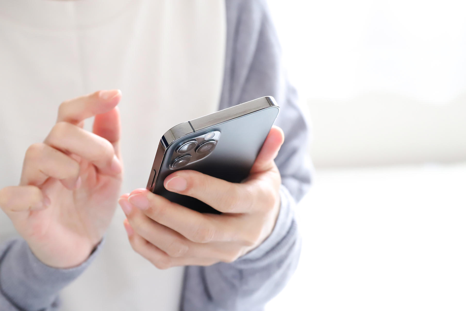 無料査定フォームからお問い合わせのイメージ画像